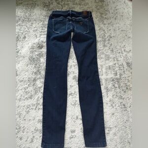 GUESS Power Skinny Dark Wash Stretch Jeans Dark Blue Size: 26/ Women's 4